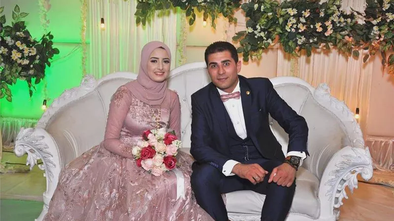محمد فتحي يهنئ المهندس طارق الدوي بمناسبة الخطوبة