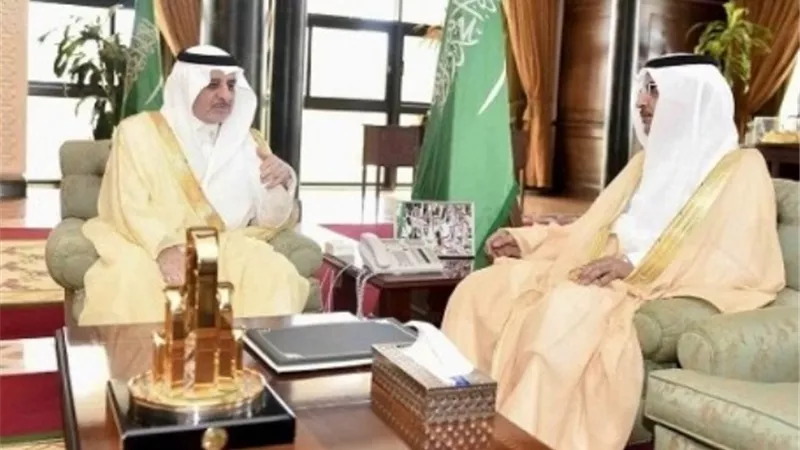 أمير تبوك يطلع على تقرير مفصل عن البرامج والنشاطات الصيفية