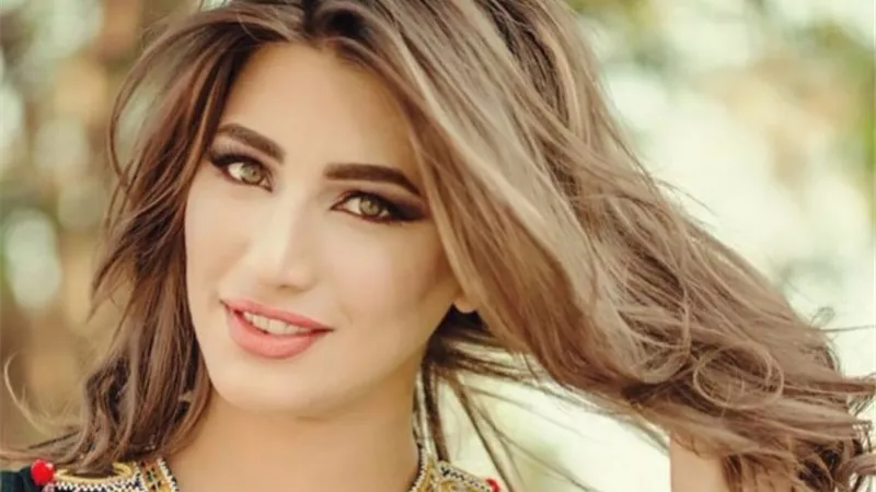 هايدى موسى تتألق بالأصفر فى أحدث إطلالتها .. صور