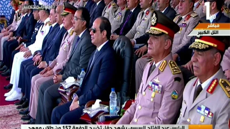 السيسى يشهد حفل تخريج الدفعة 157 بمعهد ضباط الصف