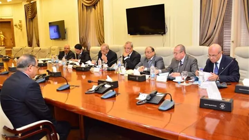محافظ كفرالشيخ يشارك فى إختيار القيادات المحلية للمحافظات بلجنة وزارة التنمية المحلية