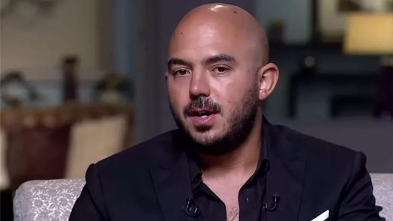 هجوم شرس على محمود العسيلي بعد إحراج أحد معجبيه.. فيديو