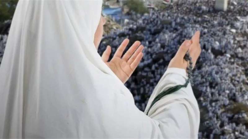 هل الزوج مكلف شرعاً بدفع تكاليف الحج لزوجته؟..المفتي يجيب