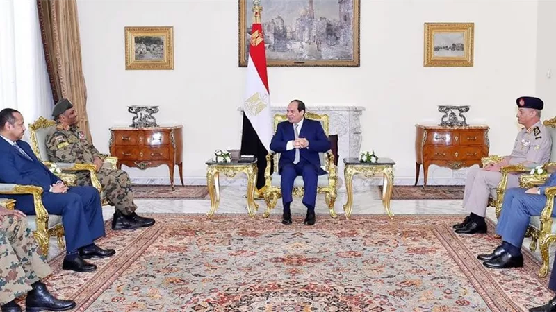 السيسى يستقبل رئيس هيئة الأركان المشتركة السودانية