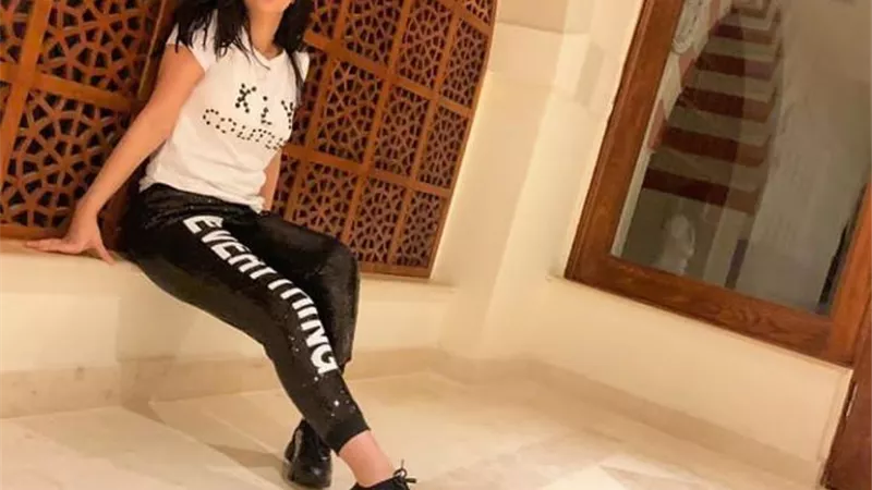 كارولين عزمى سعيدة بمتابعة اول مليون على انستجرام