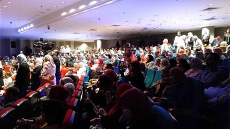 افتتاح مهرجان الإنتاج الإعلامي لطلاب الإعلام بآداب عين شمس..صور