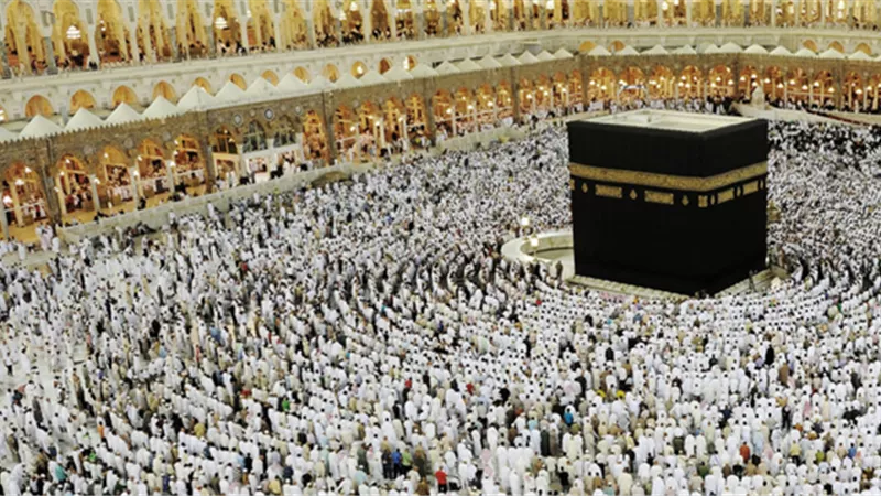 توافد ضيوف الرحمن علي المطار للسفر إلى السعودية لأداء مناسك الحج