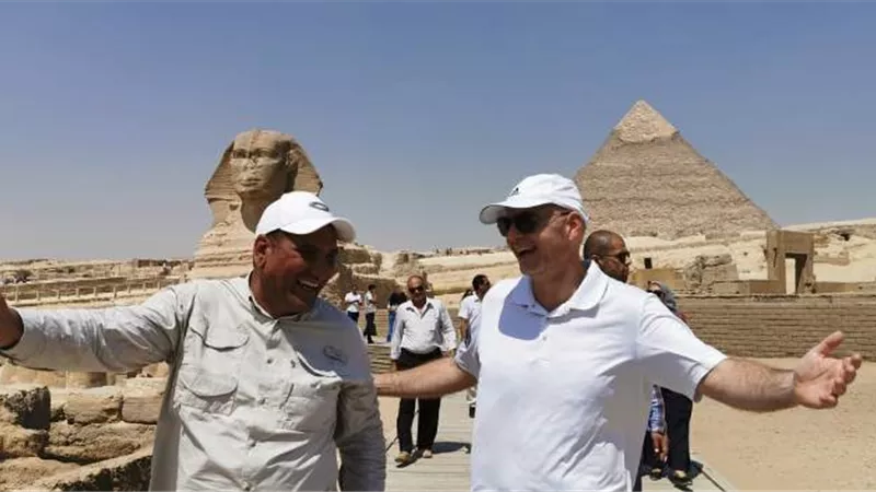 رئيس 