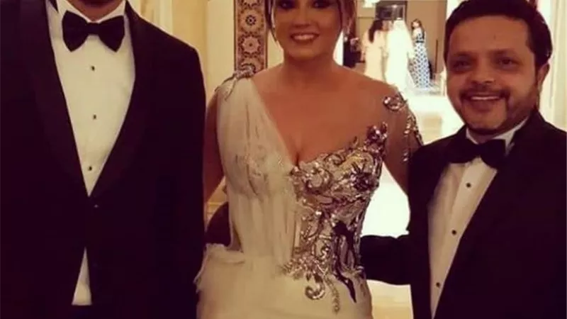 بشرى تشعل السوشيال ميديا بصورة مع عز وهنيدى
