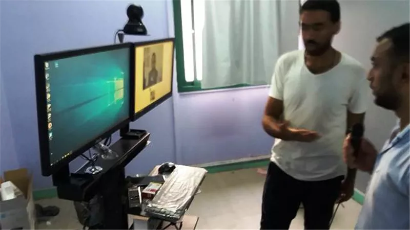 تركيب أول وحدتين للعلاج عن بُعد بمستشفى قنا العام والوقف المركزى بالصور