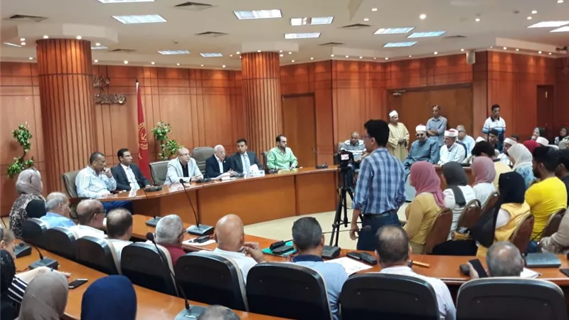 محافظ بورسعيد: الدولة انفقت ٧٠ مليون جنية في اربعة ايام لازالة ورد النيل