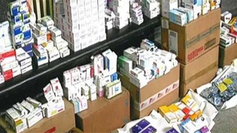 ضبط أدوية منتهية الصلاحية وأخري محظور تداولها بدسوق