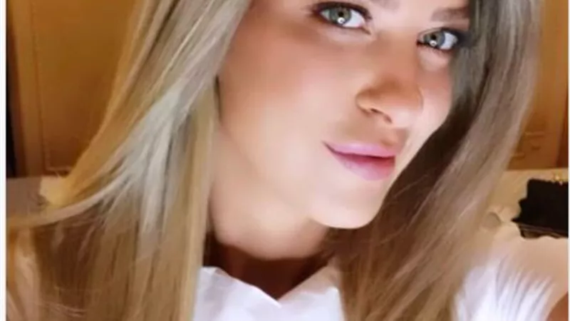 ريم مصطفى تشعل السوشيال ميديا بمايوه