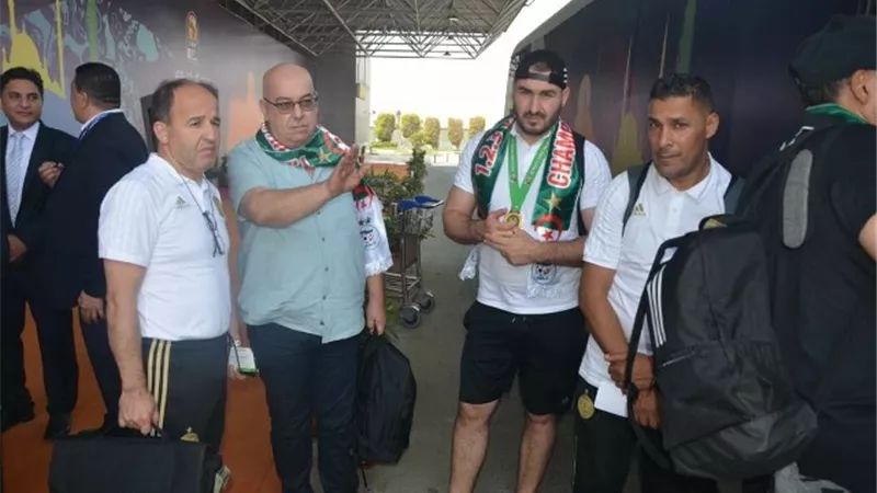 بالصور - منتخب الجزائر يغادر القاهرة بعد افتناص لقب بطولة كأس الأمم الأفريقية