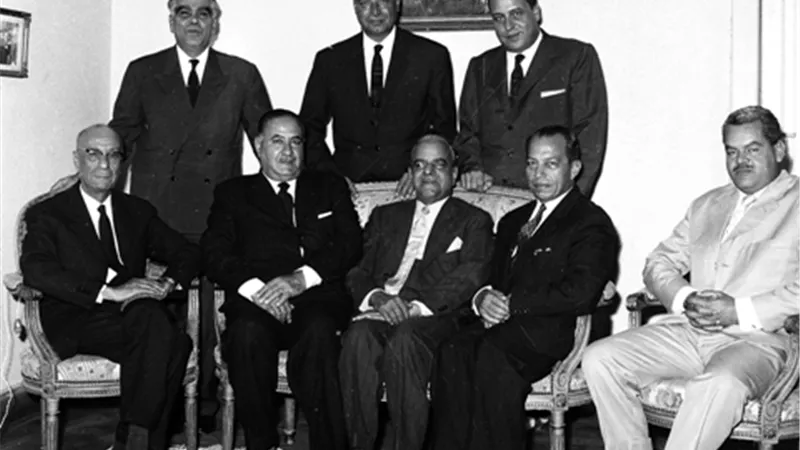 مصر للطيران.. أسرار وحكايات.. صقور مصرية ..
