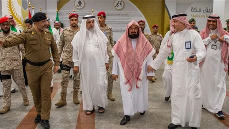 السديس يُوصي رجال المطار بالتعامل السمح اللين مع ضيوف الرحمن
