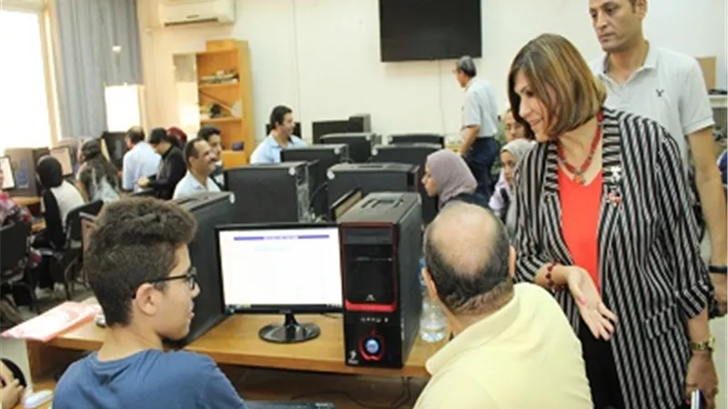 تنسيق الجامعات 2019..آداب عين شمس تفتح معملين حاسب الي لاستقبال طلاب المرحلة الاولى..صور