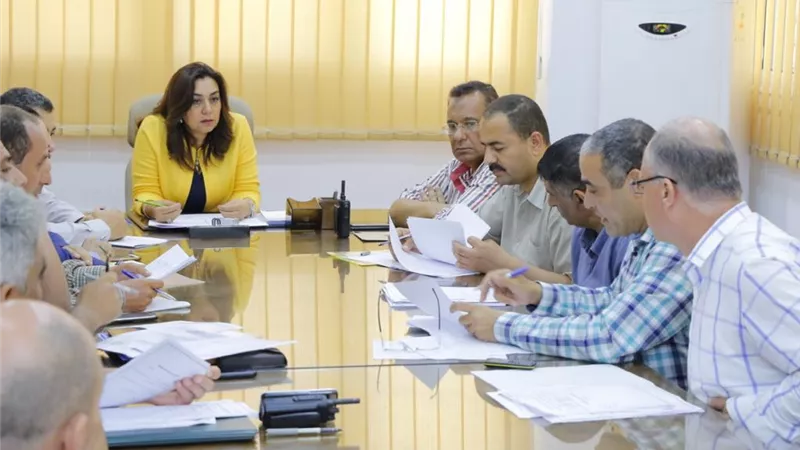 محافظ دمياط: طلاء واجهات المباني وإزالة الإشغالات