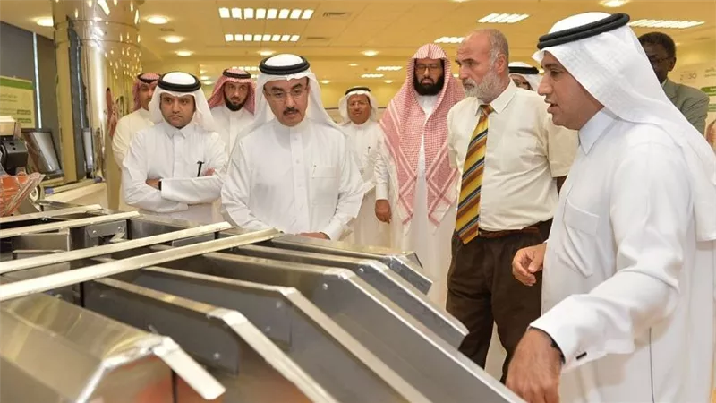 مساعد وزير التعليم السعودي يطلع على منجزات جامعة الملك فيصل