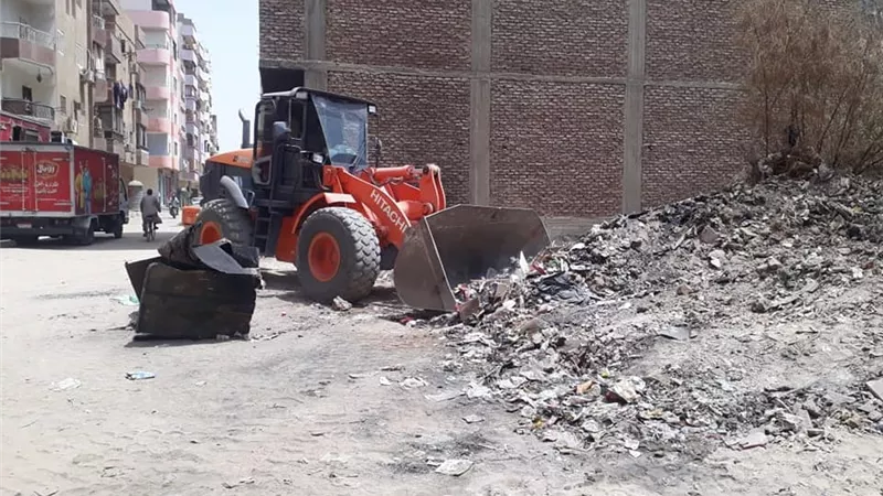 حملة نظافة مكبرة بحى جنوب مدينة الأقصر