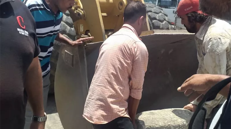 محافظ أسيوط: تنفيذ حملة مكبرة لإزالة الاشغالات والتعديات بموقف سيارات الأجرة بالأزهر