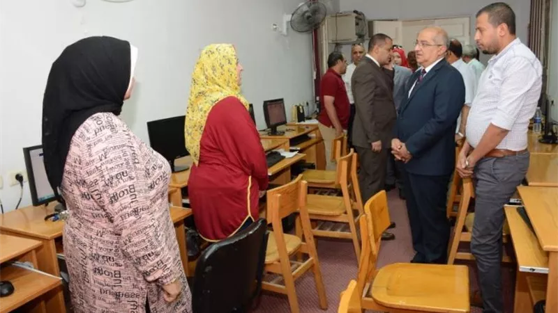 طارق الجمال يُعلن عن مد ساعات عمل مكاتب التنسيق الالكتروني بالجامعة