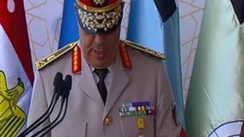 مدير الكلية الحربية.. الرئيس تحمل بكل جسارة وإقدام أمانة قيادة الوطن في أدق المراحل وأصعب الأوقات