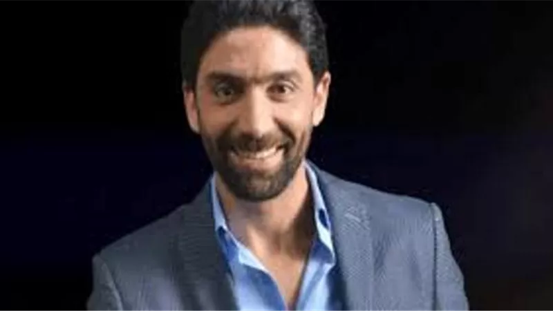اسلام الشاطر محذراً لاعبى الأهلى.. الدورى لم ينتهى