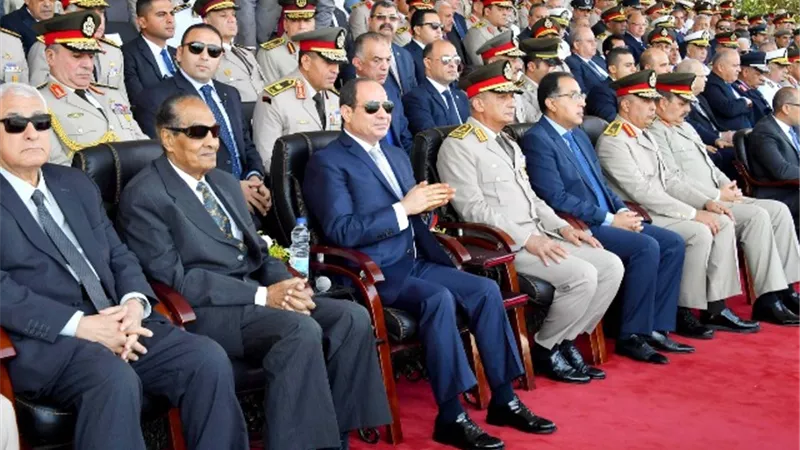 الرئيس السيسي يشهد حفل تخرج الطلاب الجدد من الكليات العسكرية.. صور