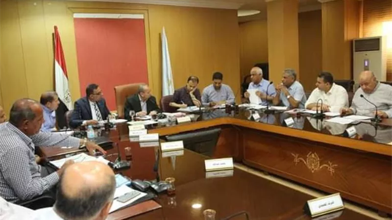 محافظ كفر الشيخ :رفع كفاءة لوحة توزيع كهرباء الكراكات ببيلا من 12 لـ 24 ميجا وات