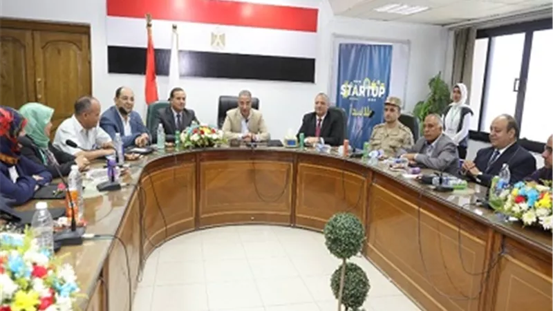 محافظ سوهاج يدعم مبادرة 