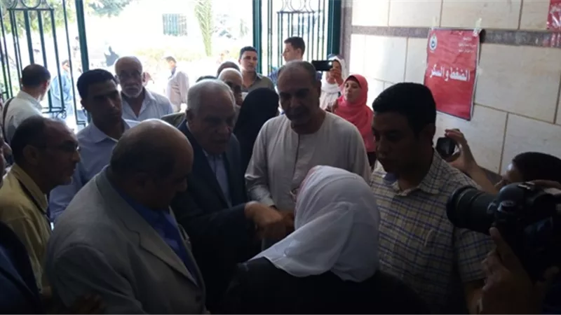 محافظ الجيزة يتفقد مستشفى وردان المركزى ويشيد بتحسن المستوى الصحى بمنشأة القناطر