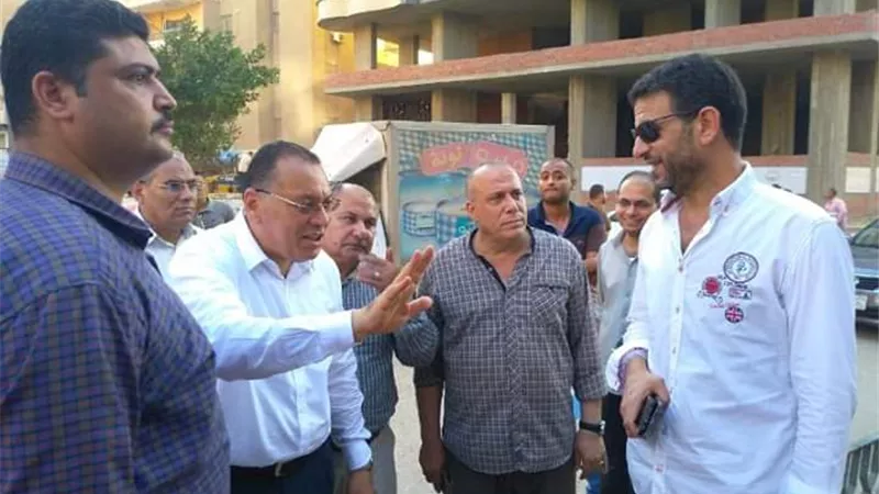غراب يتفقد شوارع الزقازيق ويشرف على تنفيذ قرارات الإزالة للمباني المخالفة