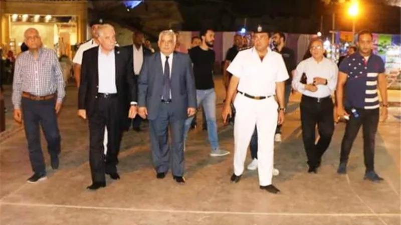 فودة يتفقد السوق التجارى القديم بشرم الشيخ