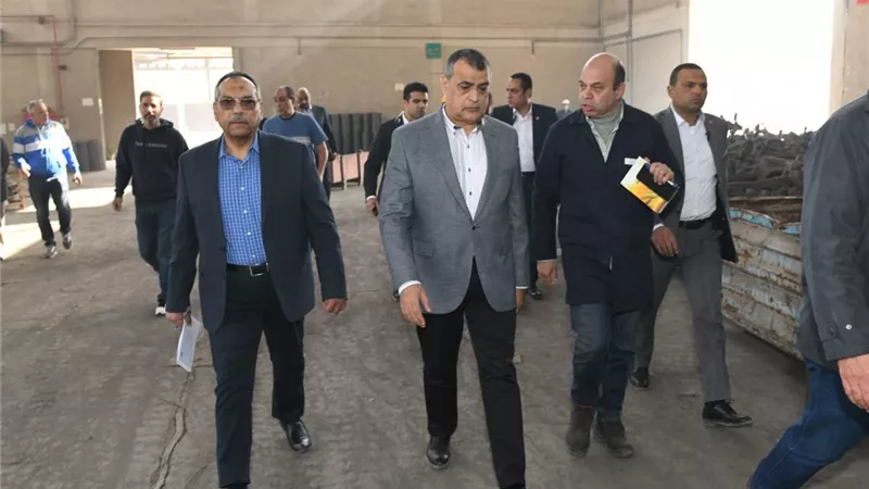 وزير الدولة للإنتاج الحربي يتفقد شركة حلوان للصناعات الهندسية