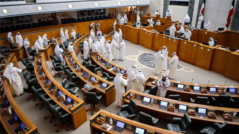 البرلمان الكويتى يقر تشريعا يسمح للشركات الأجنبية بالعمل دون وكيل