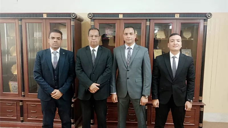 عميد حقوق قنا يلتقى المعيدين الجدد ويحثهم على التواصل مع الطلاب