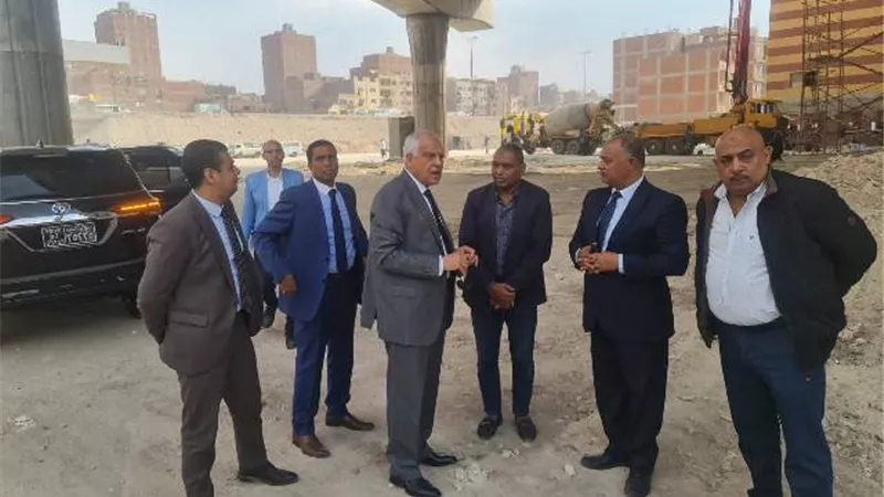 محافظ الجيزة يتفقد تنفيذ مشروعات التطوير بإمبابة والمنيرة وأوسيم