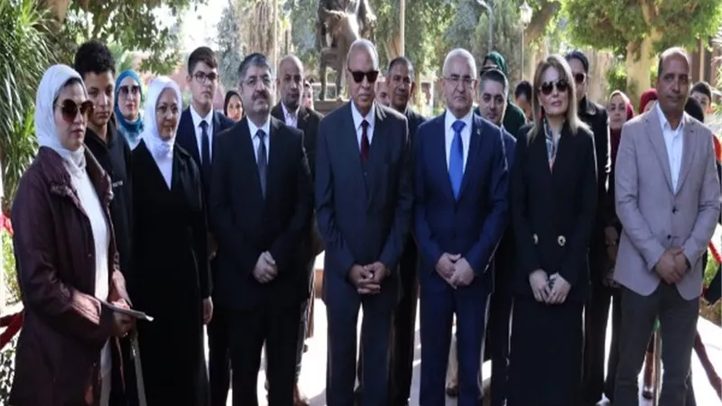 محافظ القليوبية يستقبل سفير أذربيجان بحديقة الصداقة المصرية بالقناطر الخيرية