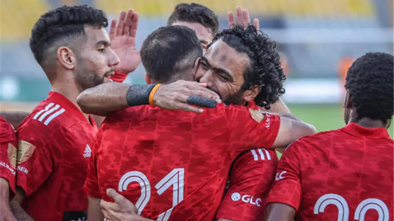 بث مباشر الأهلي واتحاد جدة ..الموعد والقنوات الناقلة