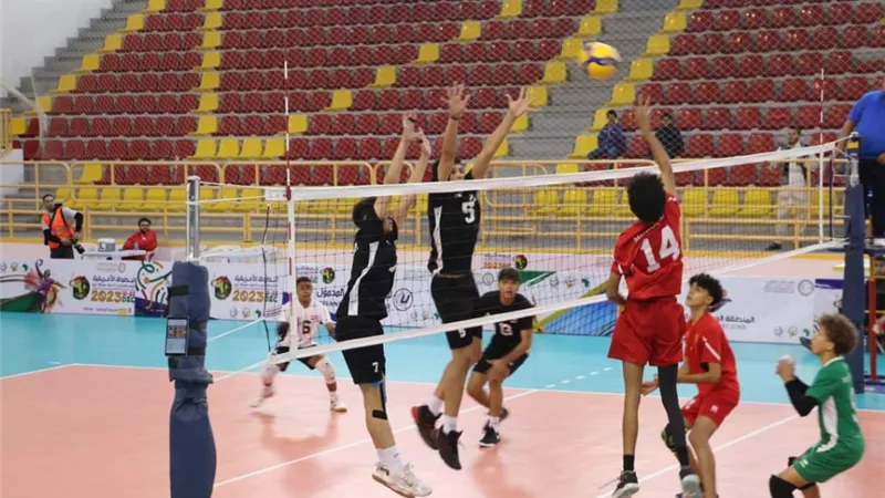 منتخب الناشئين يواصل الانتصارات ببطولة أفريقيا للطائرة بفوز جديد