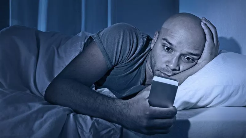 7 اسباب وراء الاستيقاظ المفاجئ اثناء النوم ..تعرف عليها