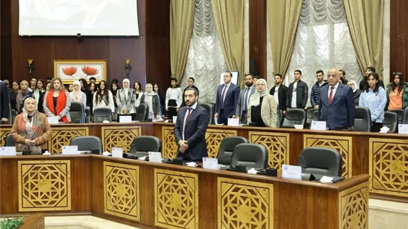 المنصورة الجديدة تنظم أول نموذج للأمم المتحدة..صور