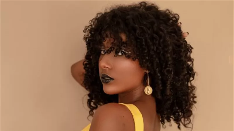 نصائح للعناية بالشعر المجعد