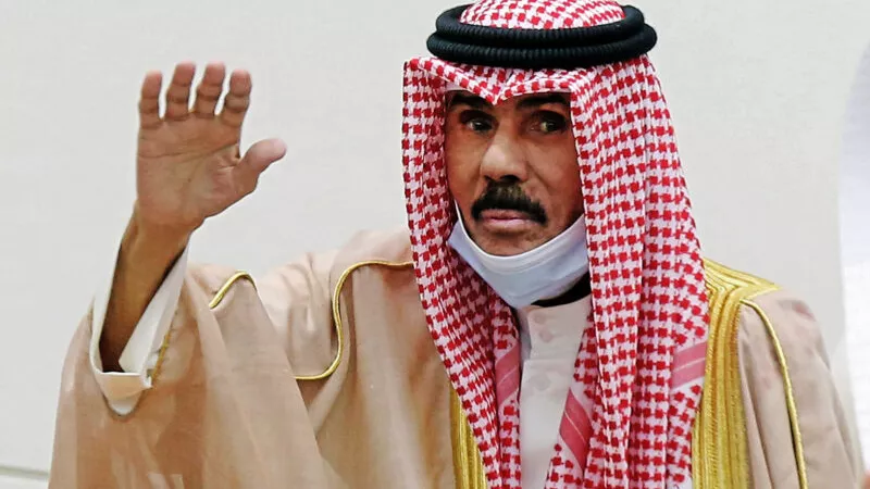تعرف على مسيرة أمير الكويت الراحل الشيخ نواف الصباح