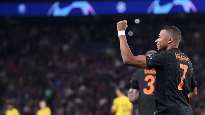 مدير الدوري السعودي يوضح تفاصيل المفاوضات للتعاقد مع مبابي