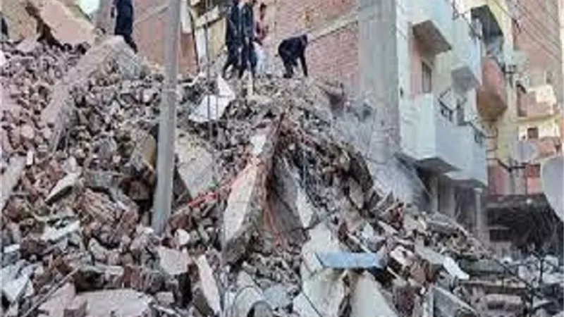 انهيار منزل بالواسطى دون خسائر بشريه ببنى سويف