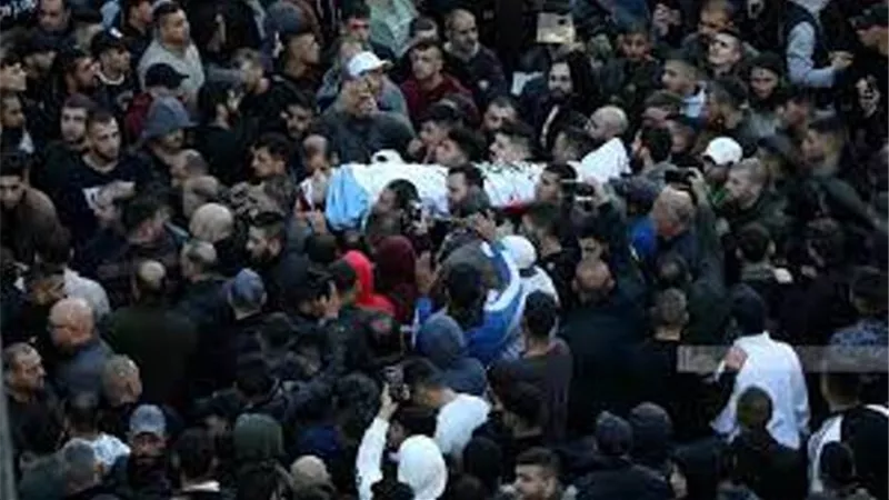 استشهاد شاب فلسطيني برصاص الاحتلال في بلدة حوارة بنابلس