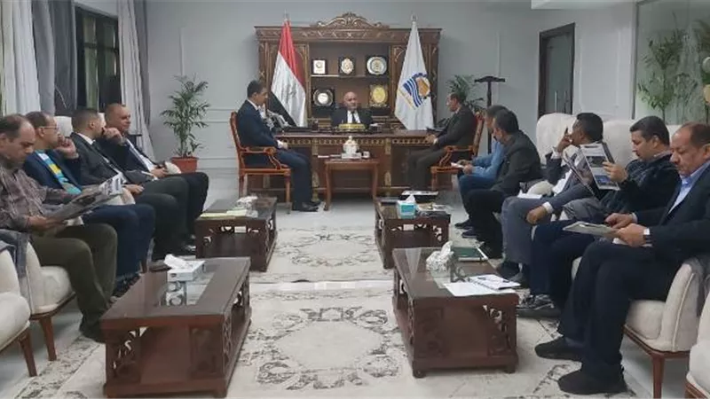 محافظ قنا يبحث أوجه التعاون مع رئيس هيئة موانئ البحر الأحمر