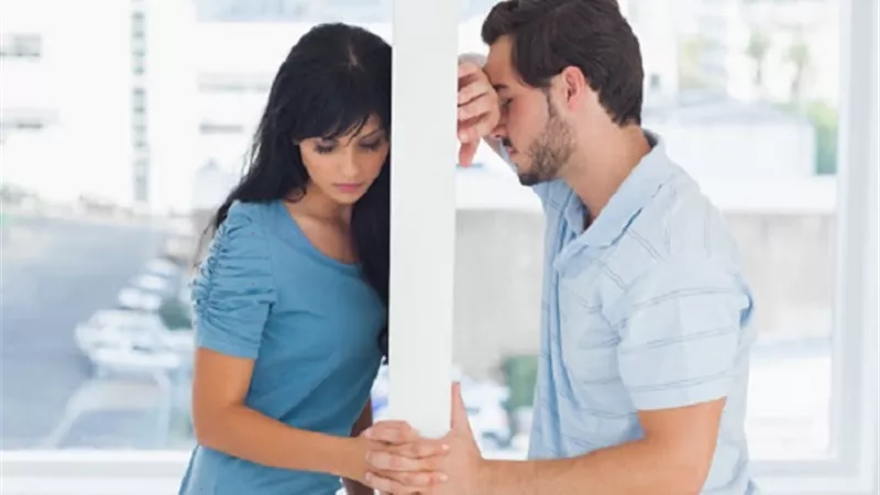 الحب وحده لا يكفي .. 6 علامات تشير انك في علاقة غير آمنة